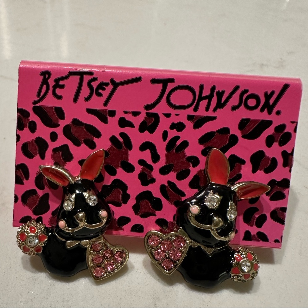 NWT Betsey Johnson Black and Pink Bunny Earrings with Heart Accents